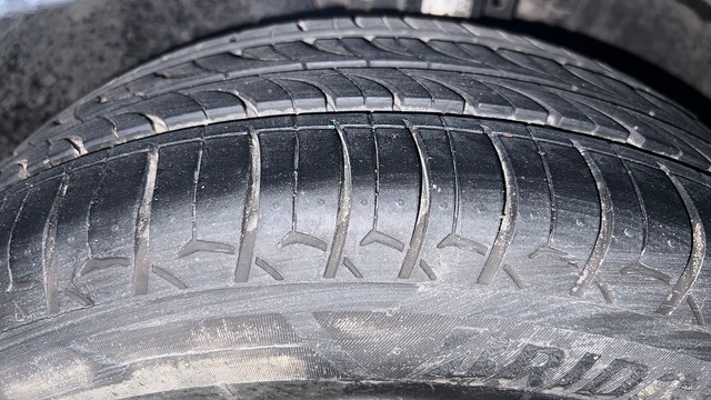 Second-hand 2016 Volkswagen Vento Petrol Highline AT for sale in New Delhi-39