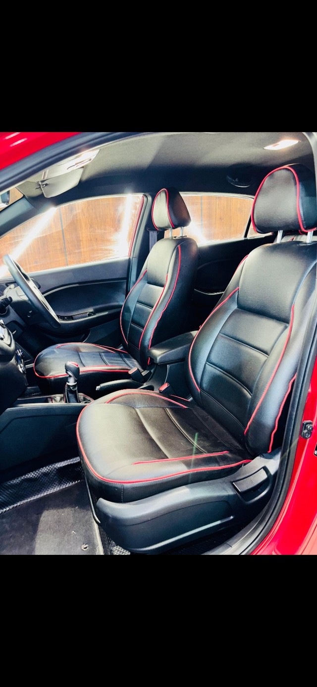 Second-hand 2018 Hyundai i20 1.4 Asta Dual Tone for sale in Madurai-6