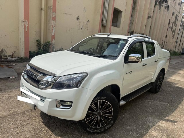 Second-hand 2018 Isuzu D-Max High for sale in New Delhi-4