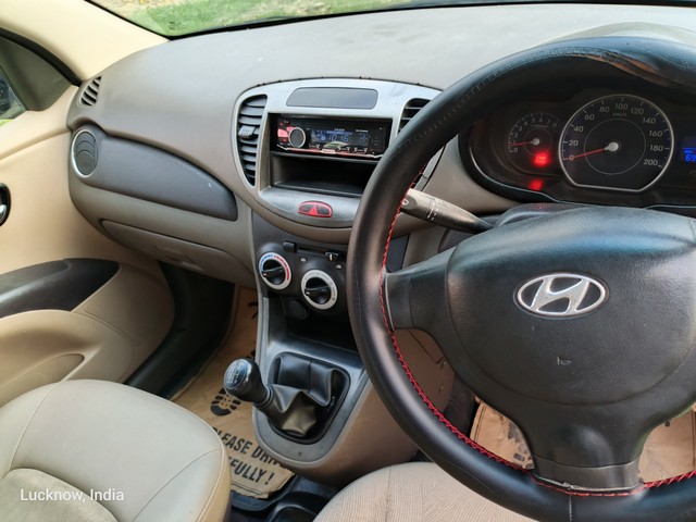 Second-hand 2011 Hyundai i10 Magna for sale in Lucknow-18