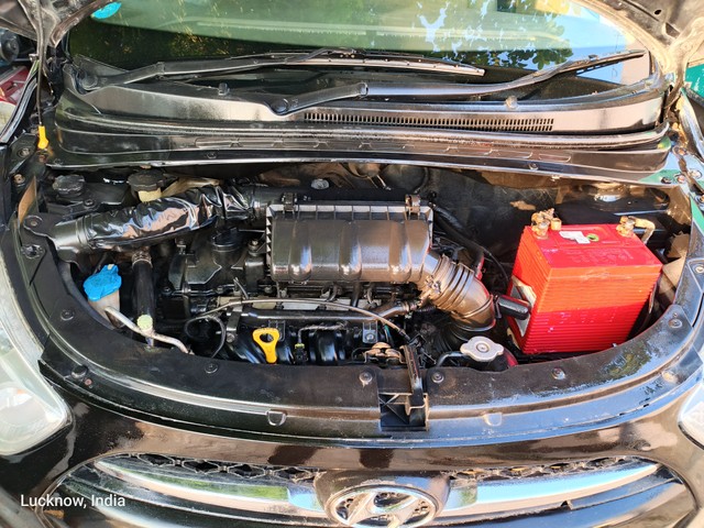 Second-hand 2011 Hyundai i10 Magna for sale in Lucknow-7