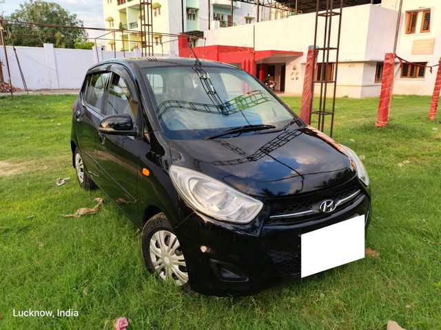 Second-hand 2011 Hyundai i10 Magna for sale in Lucknow-11