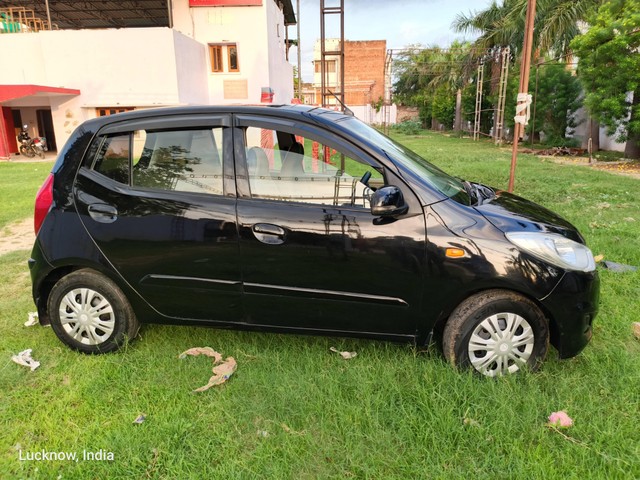 Second-hand 2011 Hyundai i10 Magna for sale in Lucknow-10