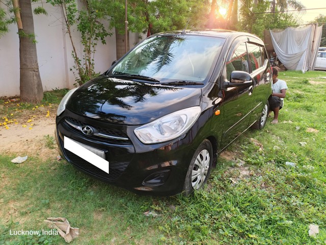 Second-hand 2011 Hyundai i10 Magna for sale in Lucknow-5