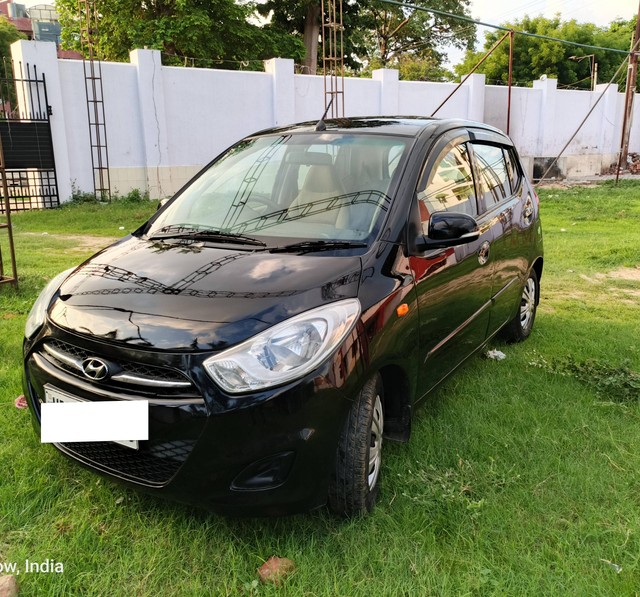 Second-hand 2011 Hyundai i10 Magna for sale in Lucknow-0