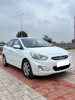 Hyundai Verna 2011-2015 Hyundai Verna 1.6 SX