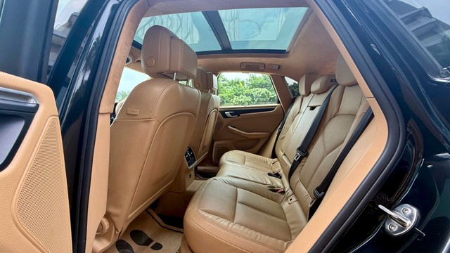 Porsche Macan 2L Second-hand 2017 Porsche Macan 2L for sale in New Delhi-12