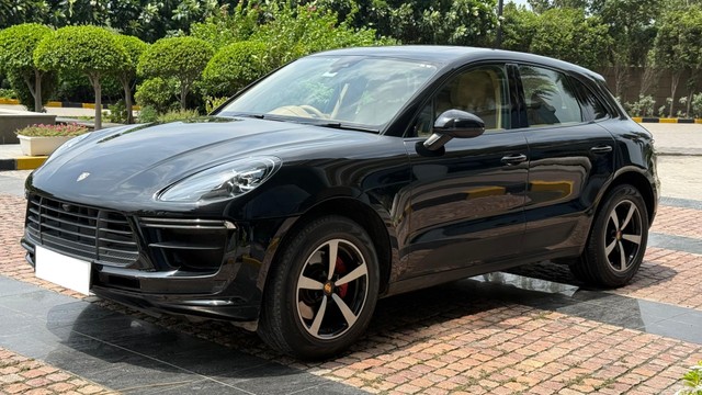 Porsche Macan 2L Second-hand 2017 Porsche Macan 2L for sale in New Delhi-23