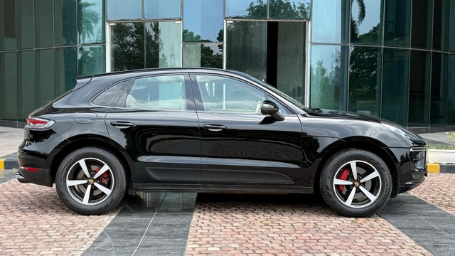 Porsche Macan 2L Second-hand 2017 Porsche Macan 2L for sale in New Delhi-1