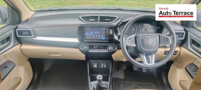 Second-hand 2022 Honda Amaze VX Petrol for sale in Hyderabad-9