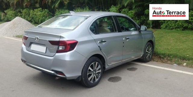 Second-hand 2022 Honda Amaze VX Petrol for sale in Hyderabad-5