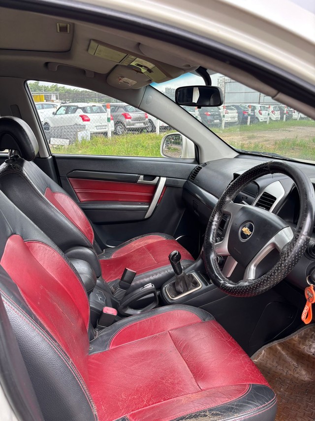 Second-hand 2011 Chevrolet Captiva LT for sale in Surat-6