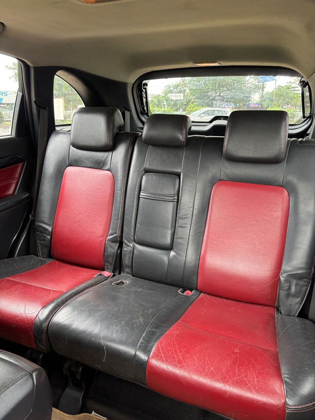 Second-hand 2011 Chevrolet Captiva LT for sale in Surat-5