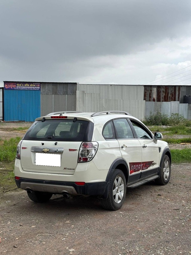 Second-hand 2011 Chevrolet Captiva LT for sale in Surat-4