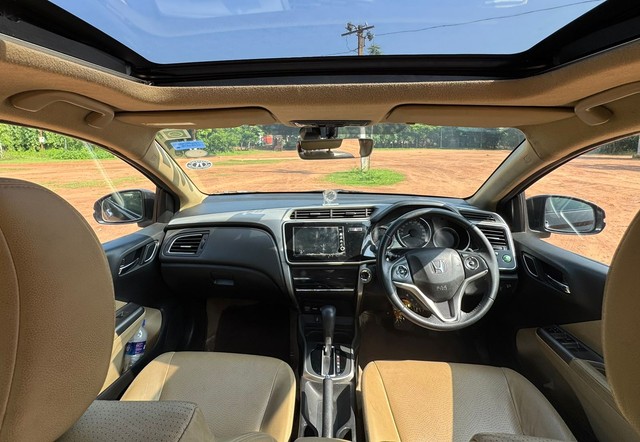 Second-hand 2019 Honda City i-VTEC CVT ZX for sale in Khordha-6