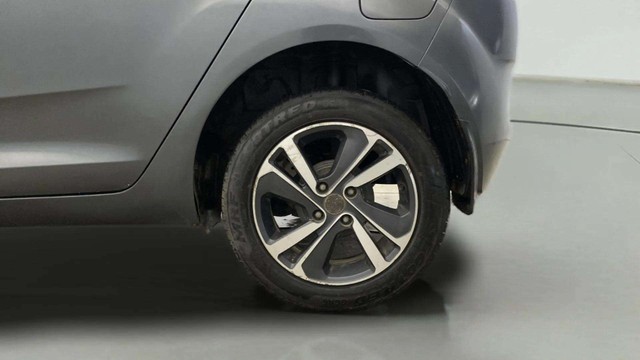 Tata Altroz XZ Diesel Second-hand 2021 Tata Altroz XZ Diesel for sale in Noida-27