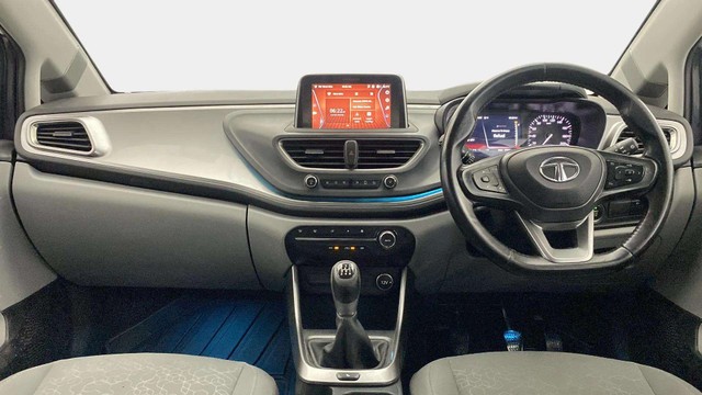 Tata Altroz XZ Diesel Second-hand 2021 Tata Altroz XZ Diesel for sale in Noida-10