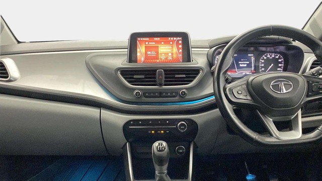 Tata Altroz XZ Diesel Second-hand 2021 Tata Altroz XZ Diesel for sale in Noida-22
