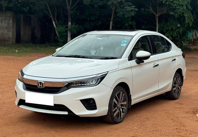 Second-hand 2021 Honda City ZX CVT for sale in Khordha-4