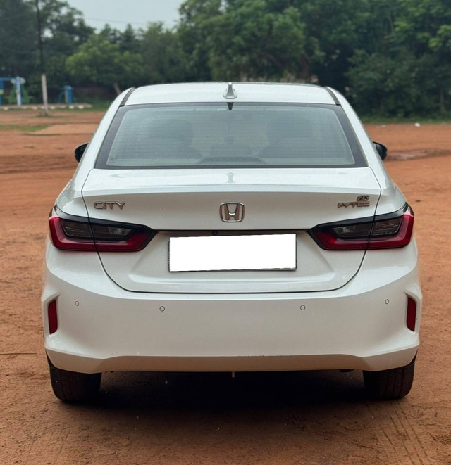 Second-hand 2021 Honda City ZX CVT for sale in Khordha-2