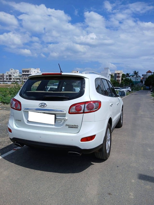 Second-hand 2013 Hyundai Santa Fe 4X2 for sale in Chennai-11