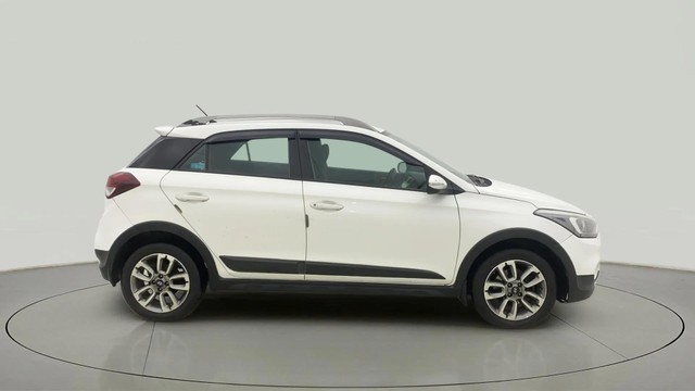 Second-hand 2015 Hyundai i20 Active 1.2 S for sale in Mumbai-1