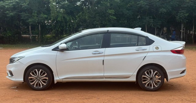 Second-hand 2018 Honda City i-VTEC CVT ZX for sale in Khordha-3