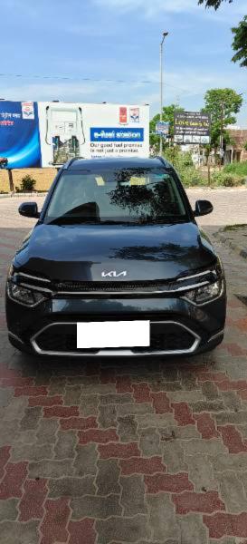 Kia Carens On Road Price in Amritsar starts Rs.11.41 Lakh