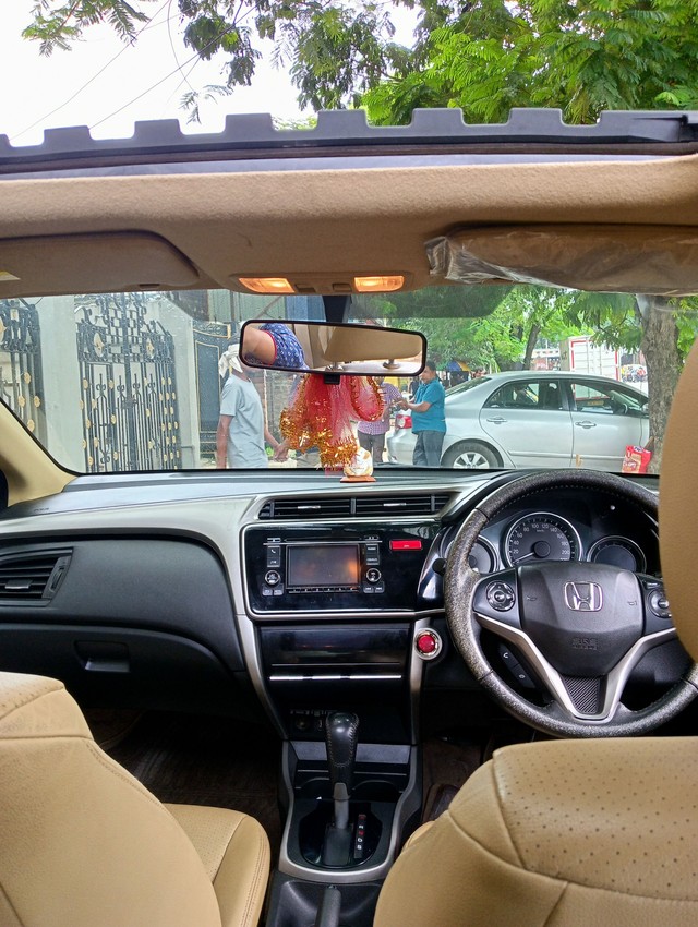 Second-hand 2016 Honda City i VTEC CVT VX for sale in Kolkata-11