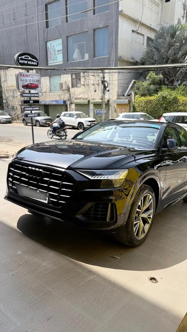 Second-hand 2022 Audi Q8 Celebration Edition BSVI for sale in Ludhiana-7