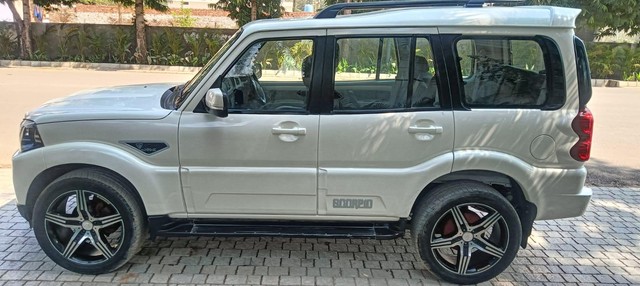Second-hand 2018 Mahindra Scorpio S11 BSIV for sale in Ludhiana-2