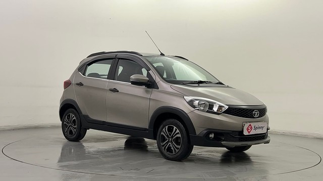 Second-hand 2018 Tata Tiago NRG Petrol for sale in New Delhi-1
