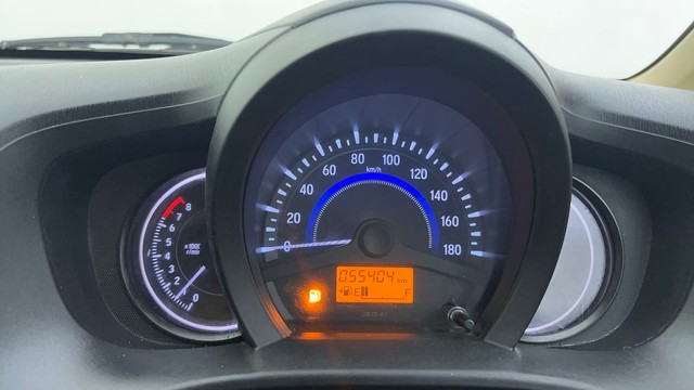 Second-hand 2015 Honda Amaze 2nd Gen E for sale in Ahmedabad-13