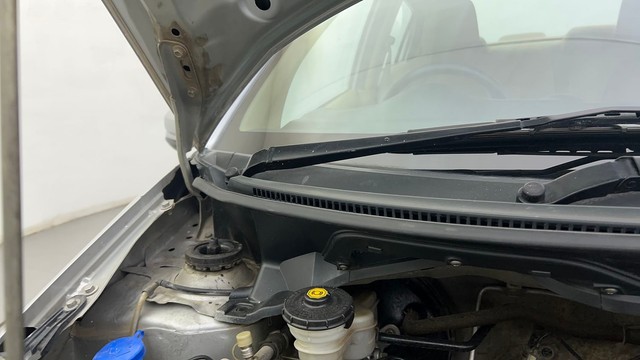 Second-hand 2015 Honda Amaze 2nd Gen E for sale in Ahmedabad-28