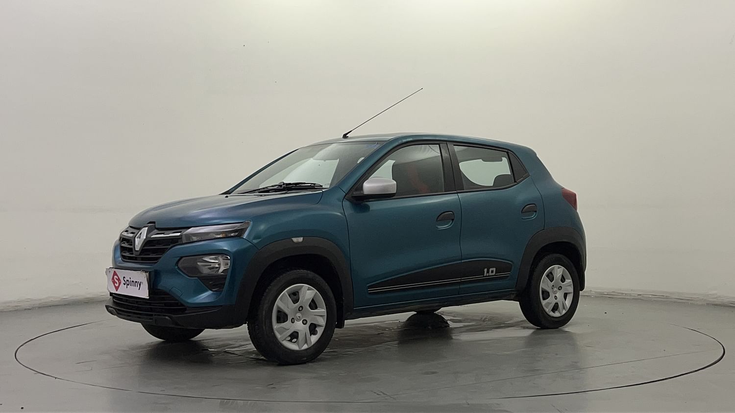 Used Renault KWID 1.0 AMT RXT Car in Noida, 2023 Model - Find Best ...