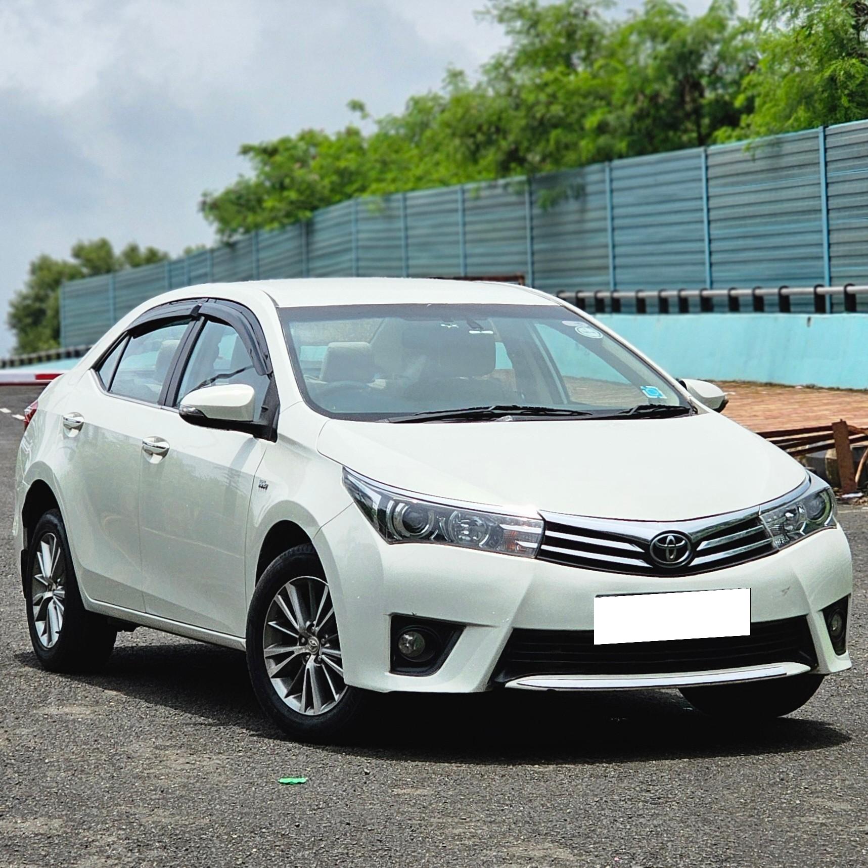 Used Toyota Corolla Altis VL AT Car in Navi Mumbai, 2015 Model - Find ...