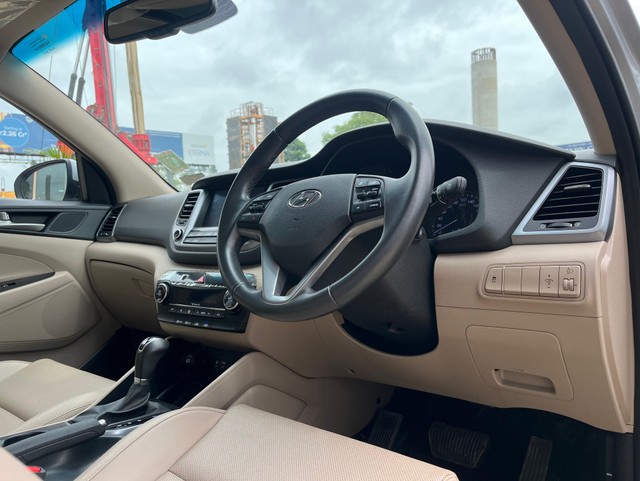 Second-hand 2019 Hyundai Tucson 2.0 Dual VTVT 2WD AT GL for sale in Bangalore-7