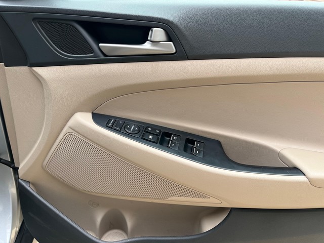 Second-hand 2019 Hyundai Tucson 2.0 Dual VTVT 2WD AT GL for sale in Bangalore-13