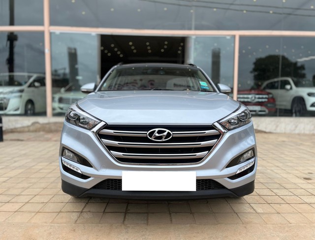 Second-hand 2019 Hyundai Tucson 2.0 Dual VTVT 2WD AT GL for sale in Bangalore-3