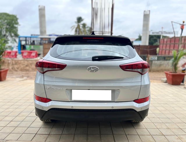 Second-hand 2019 Hyundai Tucson 2.0 Dual VTVT 2WD AT GL for sale in Bangalore-2