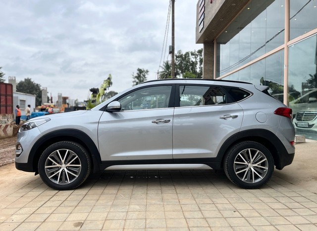 Second-hand 2019 Hyundai Tucson 2.0 Dual VTVT 2WD AT GL for sale in Bangalore-6