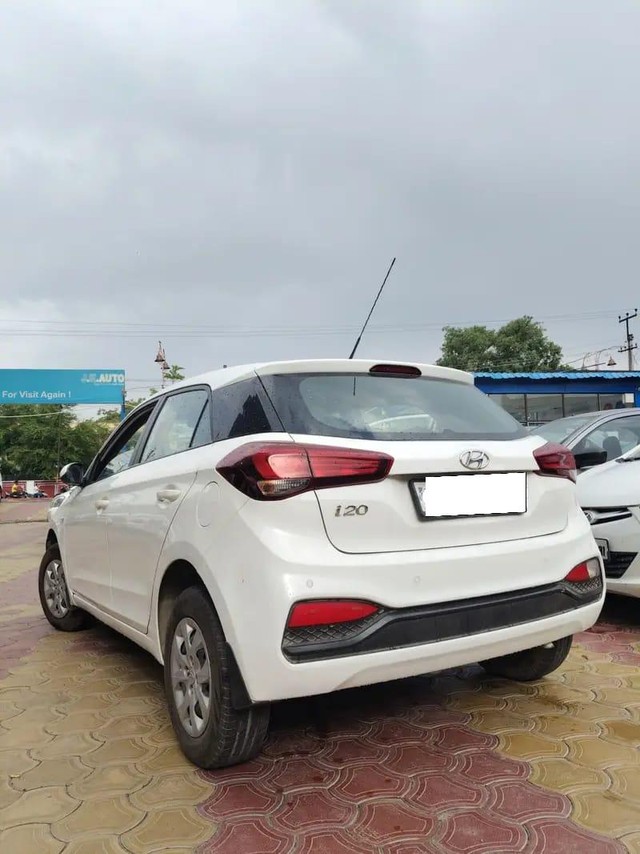 Second-hand 2020 Hyundai i20 Magna for sale in Bhilwara-10