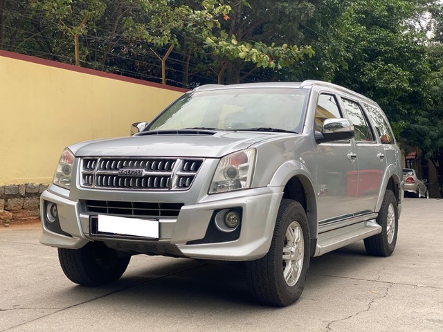 Second-hand 2015 Isuzu MU 7 AT Premium for sale in Bangalore-5