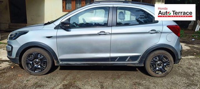 Second-hand 2018 Ford Freestyle Titanium Diesel for sale in Bhubaneswar-11