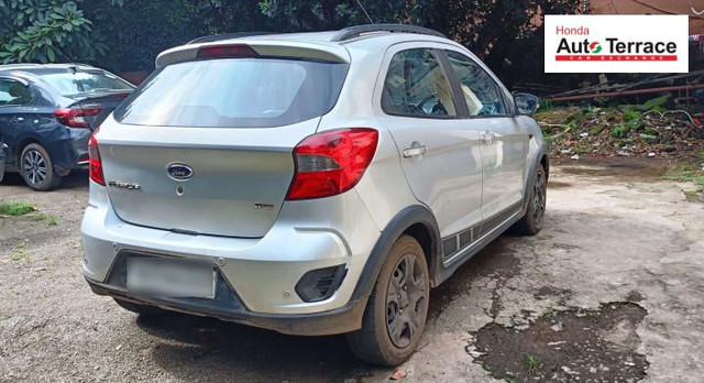 Second-hand 2018 Ford Freestyle Titanium Diesel for sale in Bhubaneswar-4