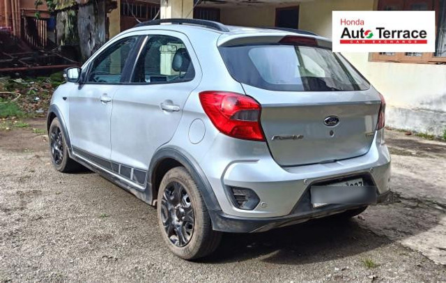Second-hand 2018 Ford Freestyle Titanium Diesel for sale in Bhubaneswar-5