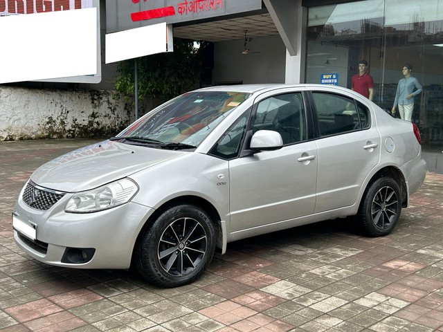 Second-hand 2011 Maruti SX4 VDI for sale in Mumbai-3