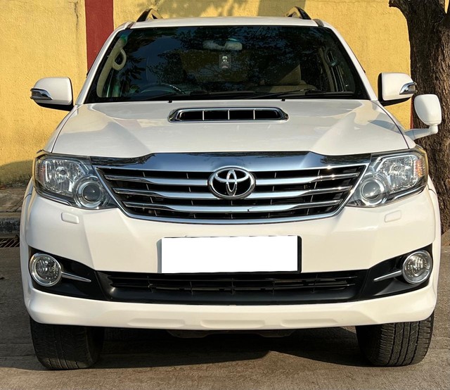 Second-hand 2015 Toyota Fortuner 4x2 AT for sale in Virar-5