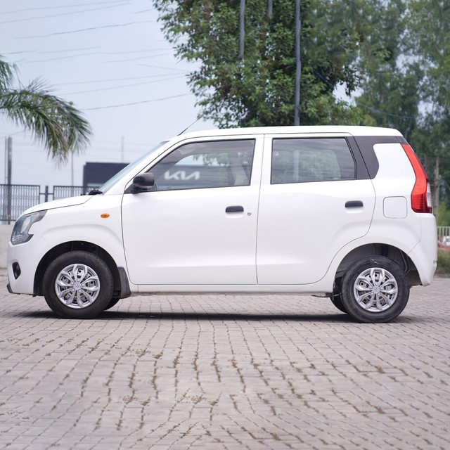 Second-hand 2021 Maruti Wagon R CNG LXI for sale in Karnal-4