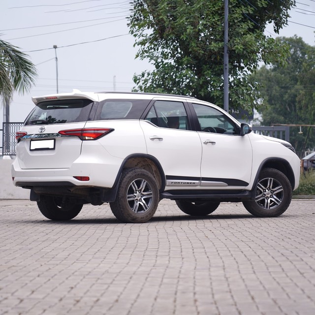 Second-hand 2025 Toyota Fortuner 4X2 Diesel AT for sale in Karnal-2